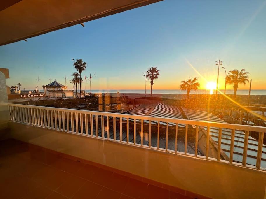 Le Carrousel - Apt Vue Mer - Plage A 10 M - Clim - Wifi Canet-en-Roussillon Exterior photo
