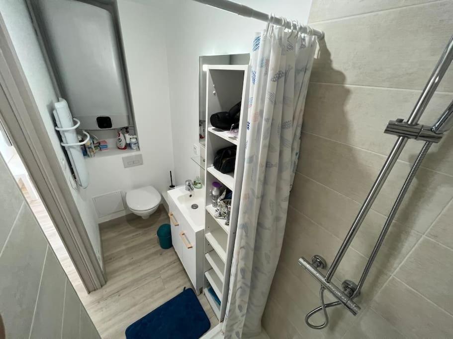 Le Carrousel - Apt Vue Mer - Plage A 10 M - Clim - Wifi Canet-en-Roussillon Exterior photo