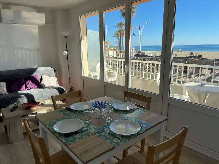 Le Carrousel - Apt Vue Mer - Plage A 10 M - Clim - Wifi Canet-en-Roussillon Exterior photo