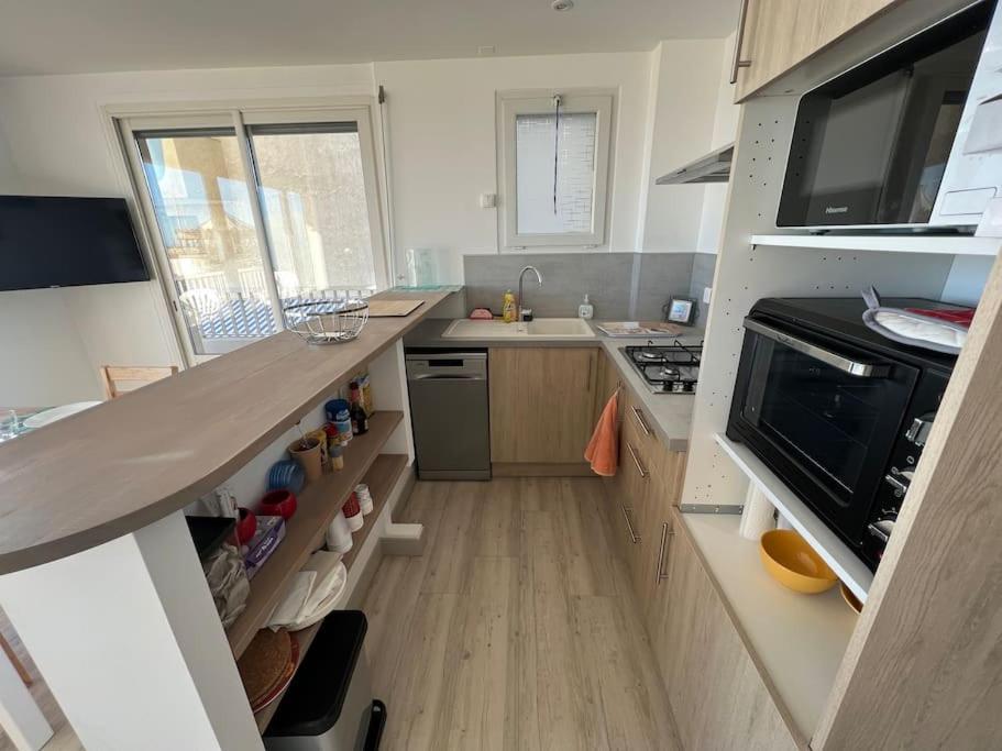 Le Carrousel - Apt Vue Mer - Plage A 10 M - Clim - Wifi Canet-en-Roussillon Exterior photo