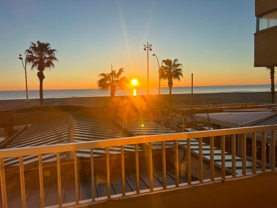 Le Carrousel - Apt Vue Mer - Plage A 10 M - Clim - Wifi Canet-en-Roussillon Exterior photo